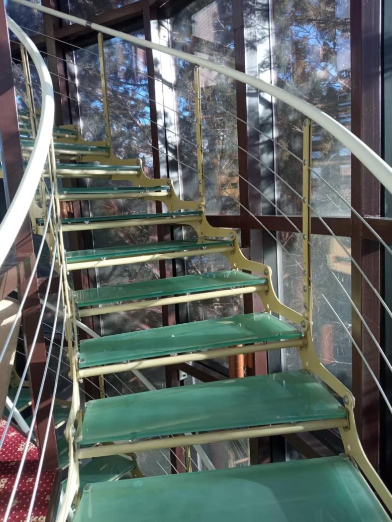 Aska Hotel Naryn Екстериор снимка