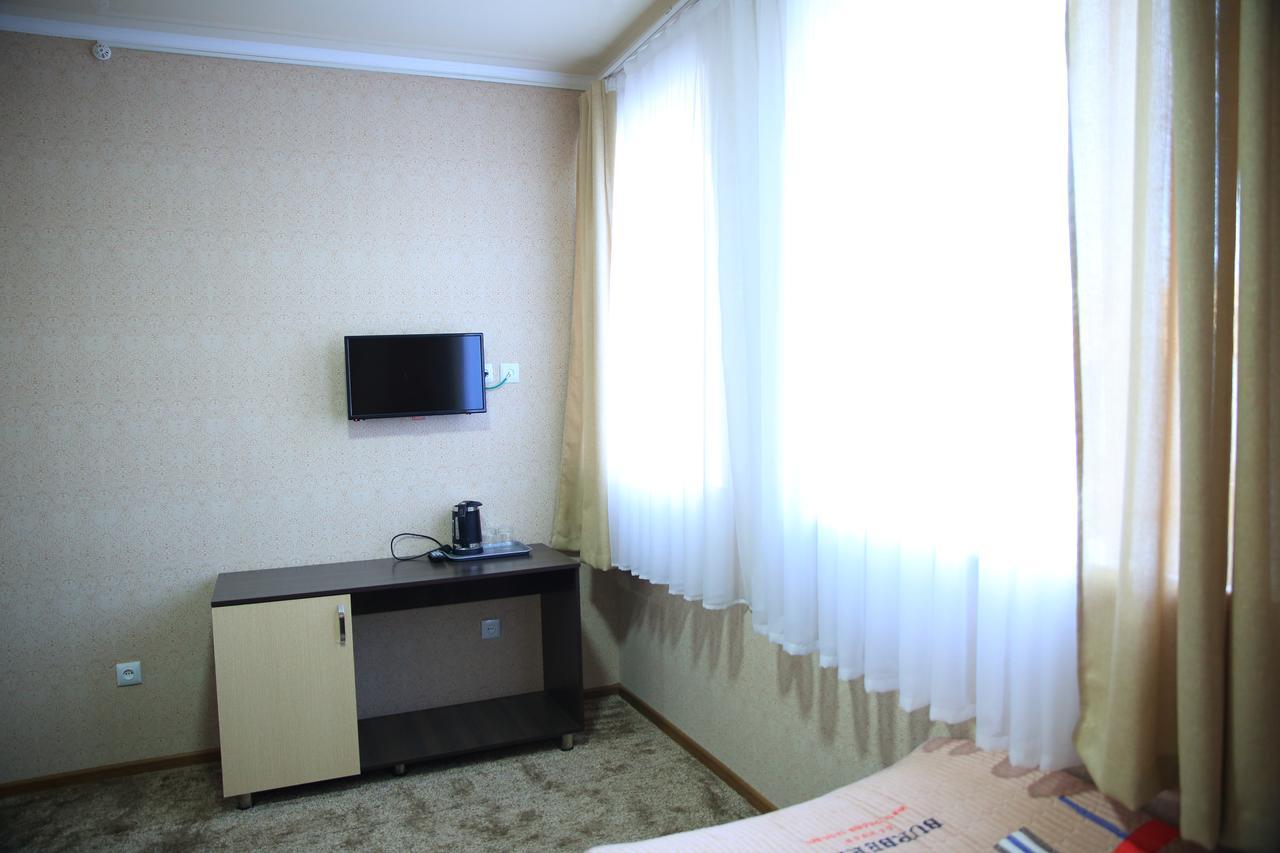 Aska Hotel Naryn Екстериор снимка