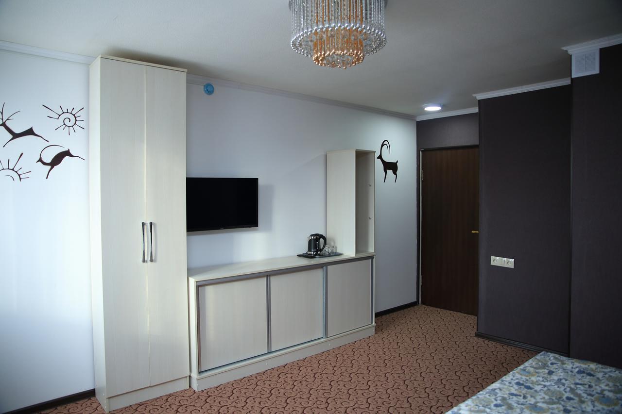 Aska Hotel Naryn Екстериор снимка