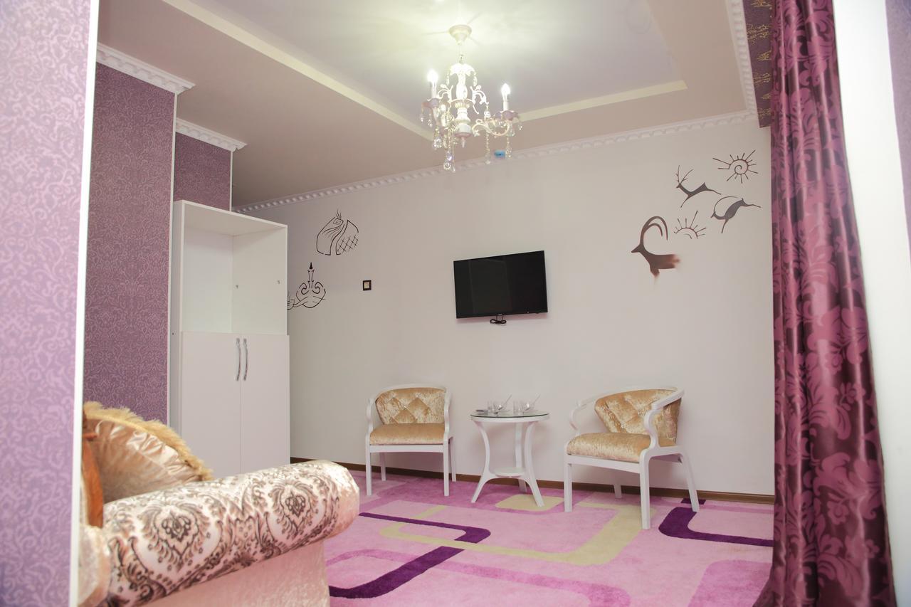Aska Hotel Naryn Екстериор снимка