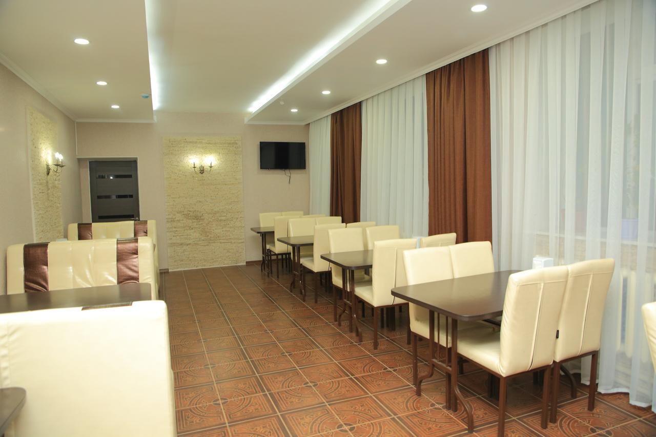 Aska Hotel Naryn Екстериор снимка