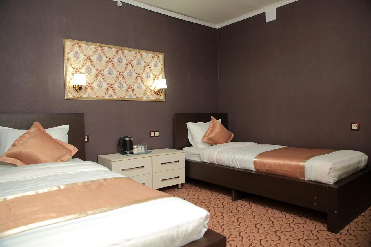 Aska Hotel Naryn Екстериор снимка
