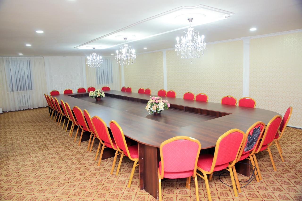 Aska Hotel Naryn Екстериор снимка