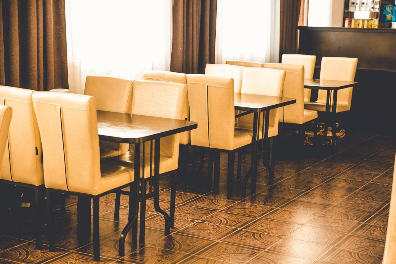 Aska Hotel Naryn Екстериор снимка